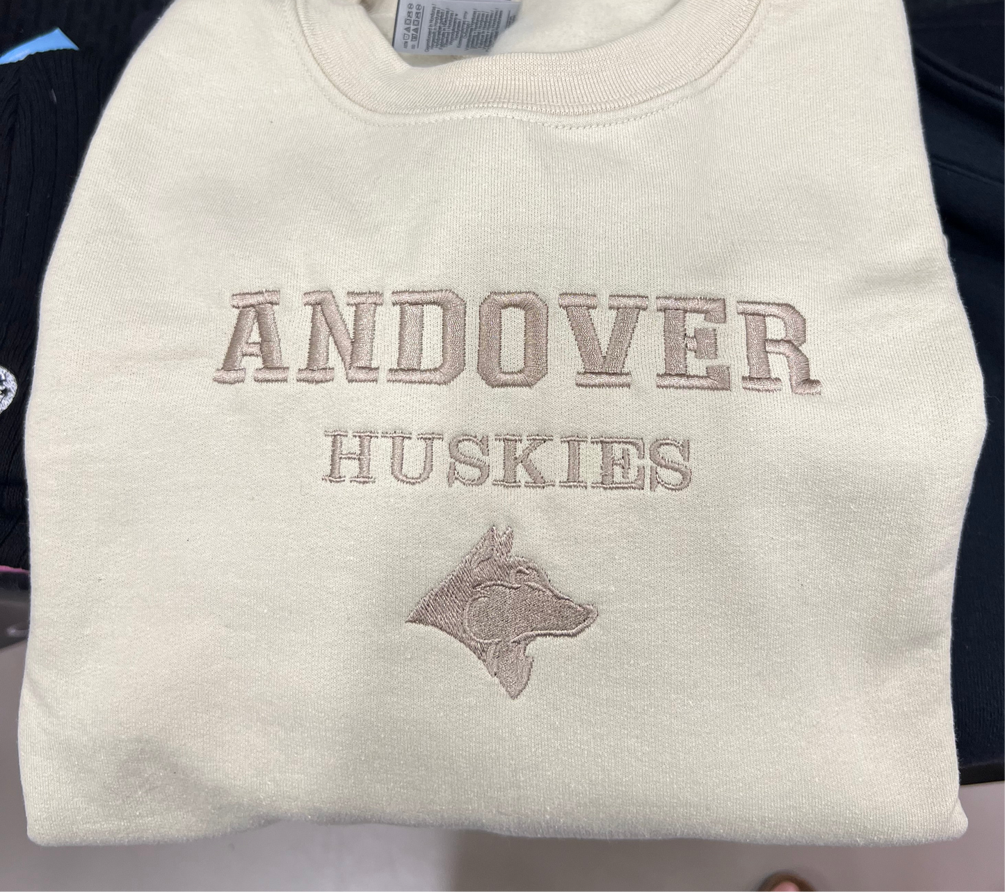 Andover Huskies Samd/sand sweatshirt