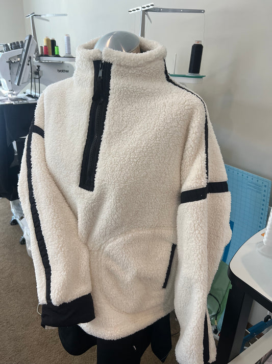 ANOKA Sherpa 1/2 zip - black letters